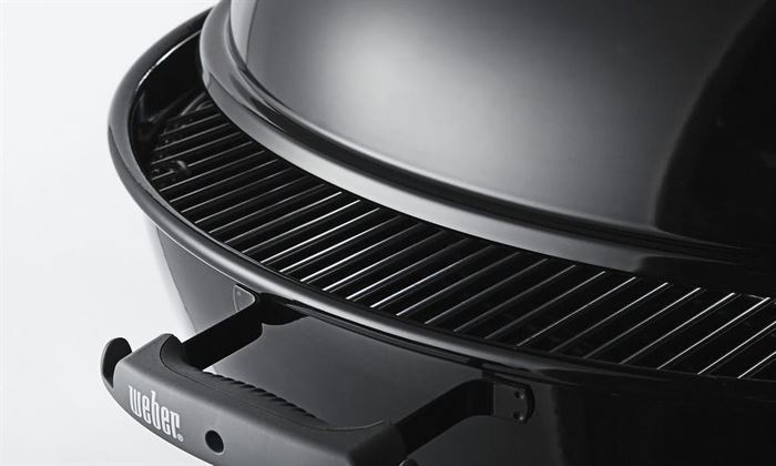 Weber Compact Kettle BBQ Charcoal 57cm Portable Barbecue